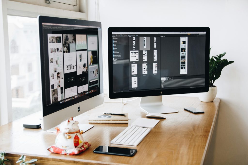 Why Dark Mode is More Than Just a Trend: UX and Aesthetic Benefits for Your Website